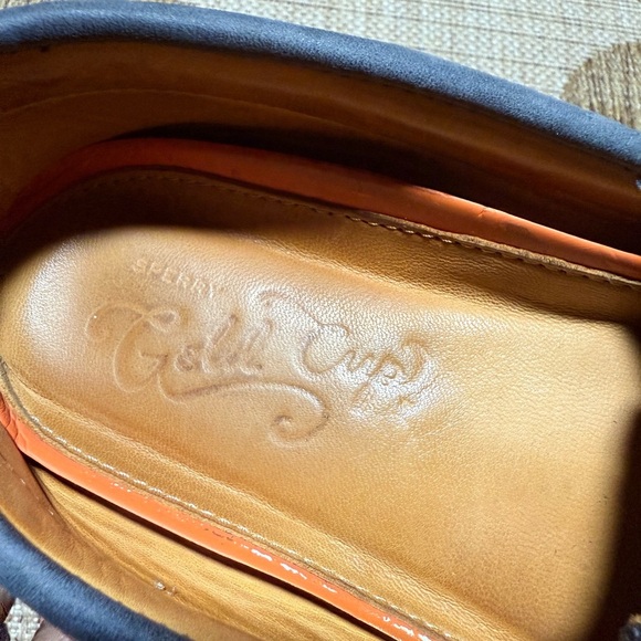 SPERRY Gold Cup™ Authentic Original Boat Shoe
Mens 7.5 Wmns 8.5-9 Navy EXCELLENT - Picture 7 of 7